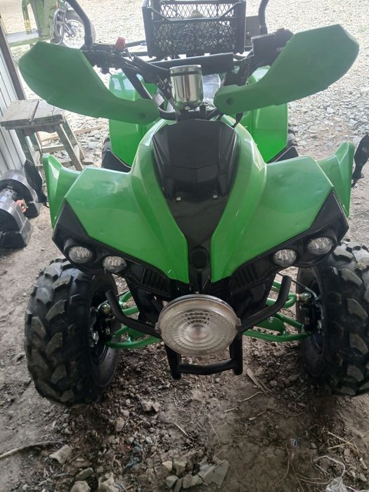 Vând ATV 2025       ..