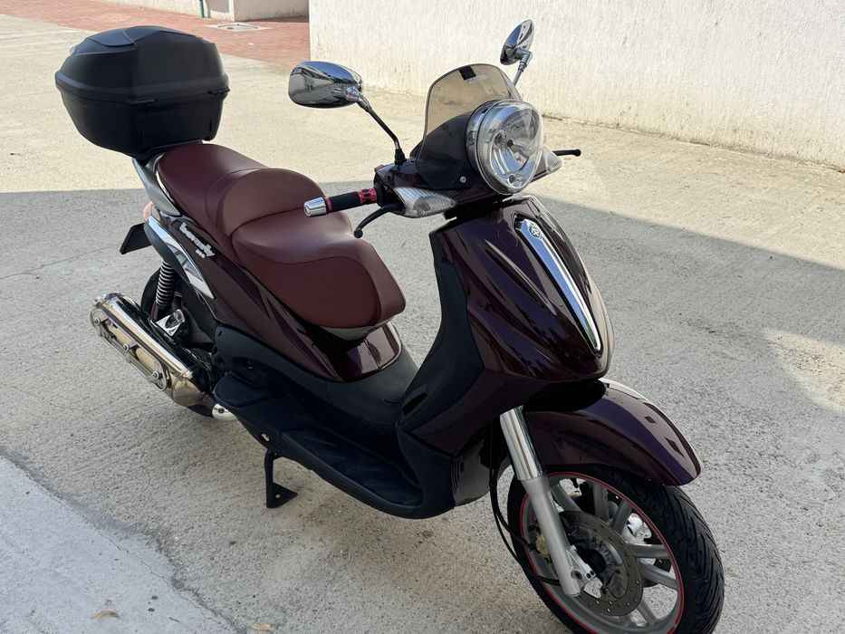 Vand Piaggio Beverly 500! Impecabil