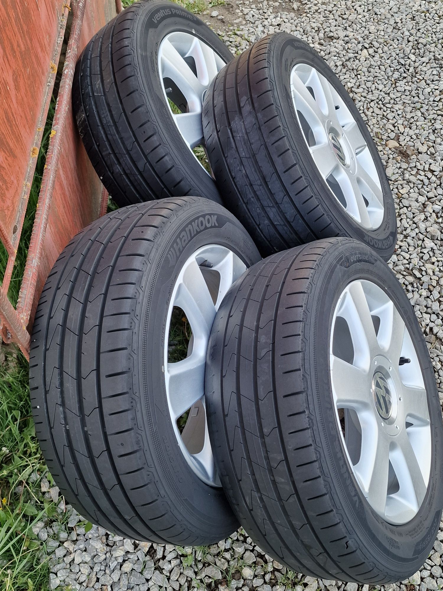 Volkswagen  205/55R16  5×112