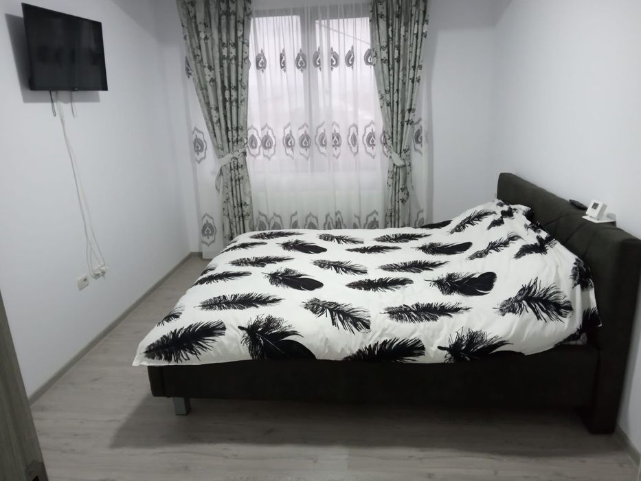 Se închiriază apartament cu 2 camere Traian  Bloc nou