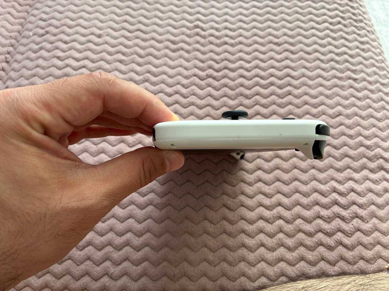Продам Nintendo Switch OLED