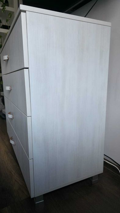 Скрин за спалня, ръчна изработка, като нов