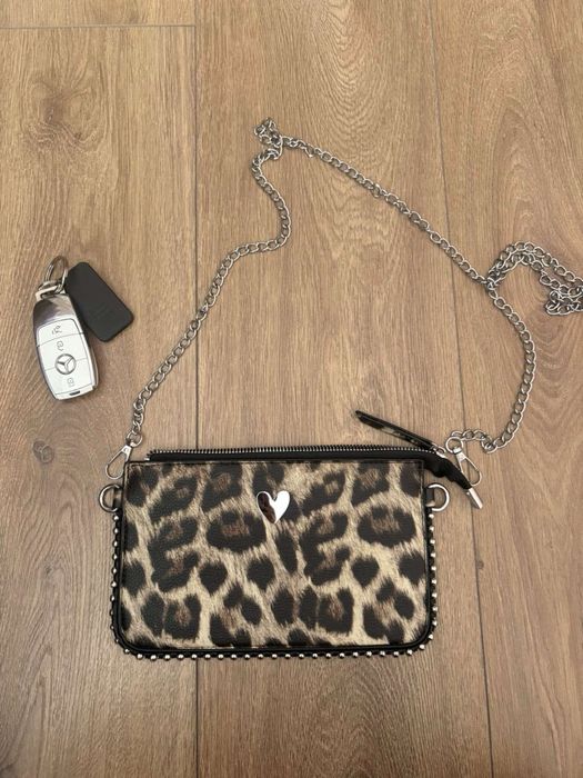 Стилна дамска чанта