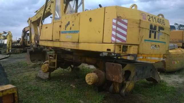 Excavator Massey Ferguson 450d, dezmembrez