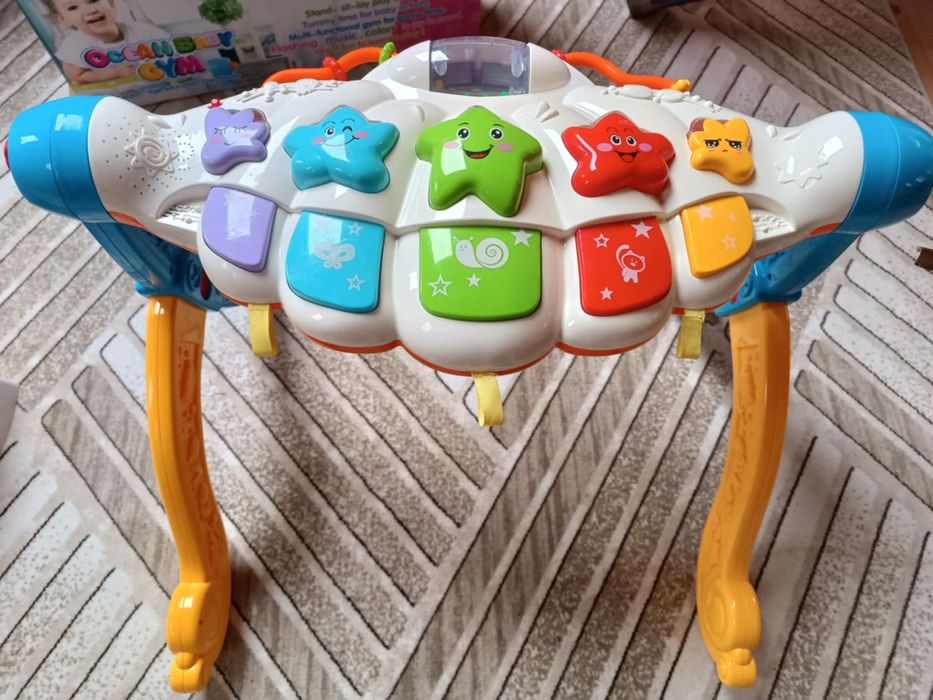 Музикална интерактивна играчка