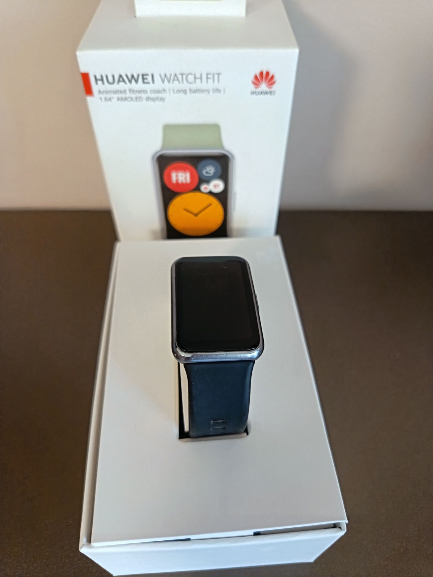 Смарт часовник Huawei fit B09