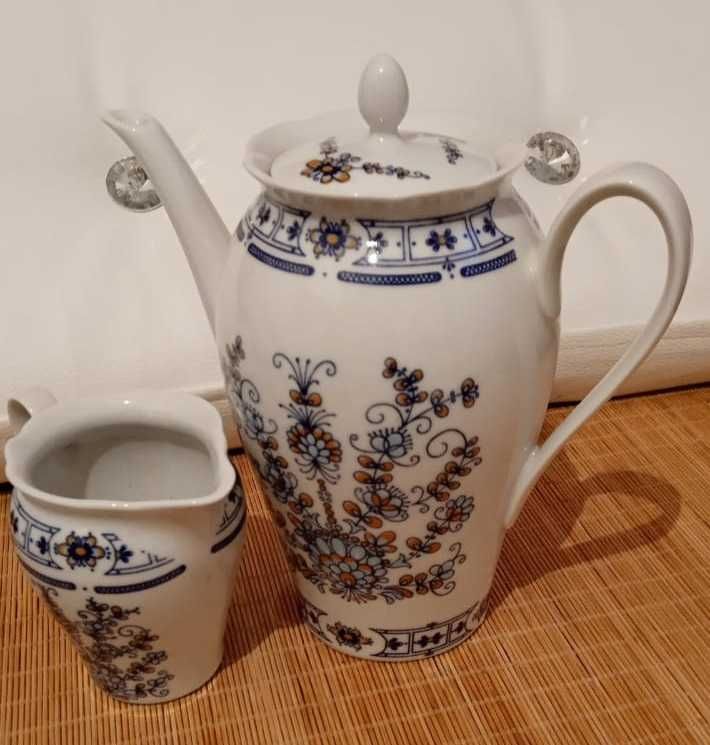 Фарфоровый чайный кофейник со сливочником Kahla, GDR, раритет,10 000 ₸
