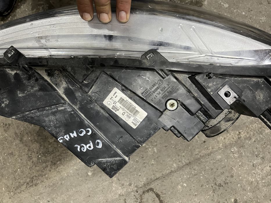 Фар Opel Combo 2017 2 бр