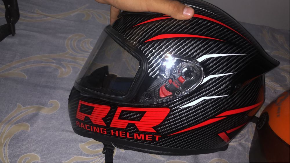 Шлем новый срочно продается