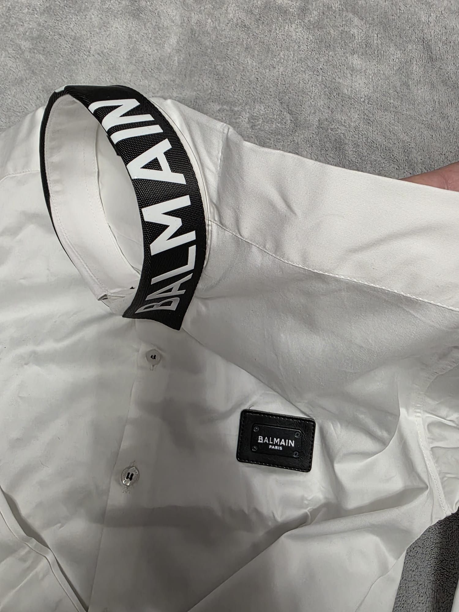 Чисто нова мъжка риза Balmain