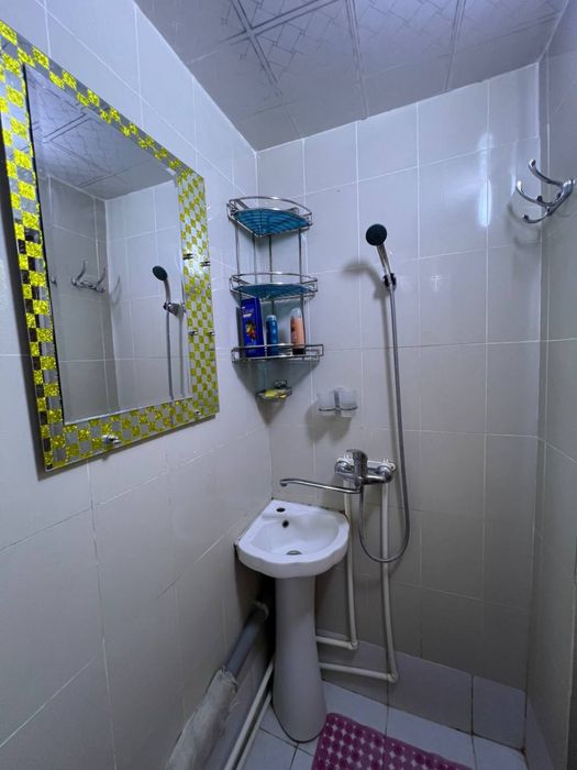 Kvartira arendaga beriladi. Manzil: Aziz bozor