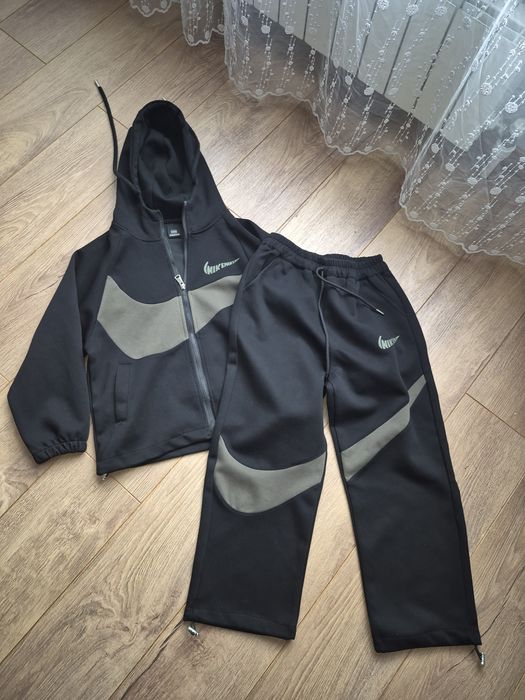 Спортивны костюм