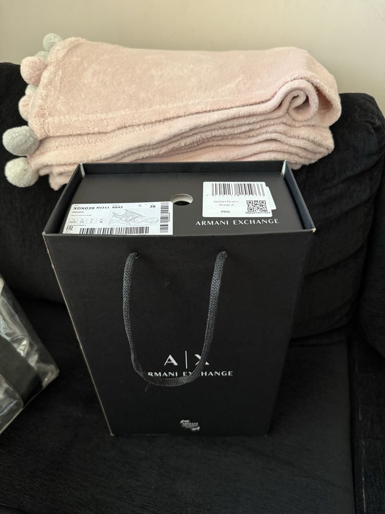 Armani Exchange обувки - 38 EU номер