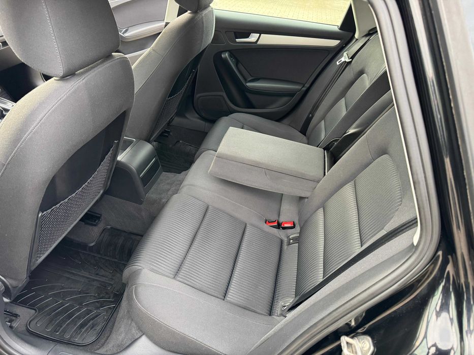 Audi A4 B8 Avant 2.0 TFSI • 180CP • 2010 • unic proprietar • Arad