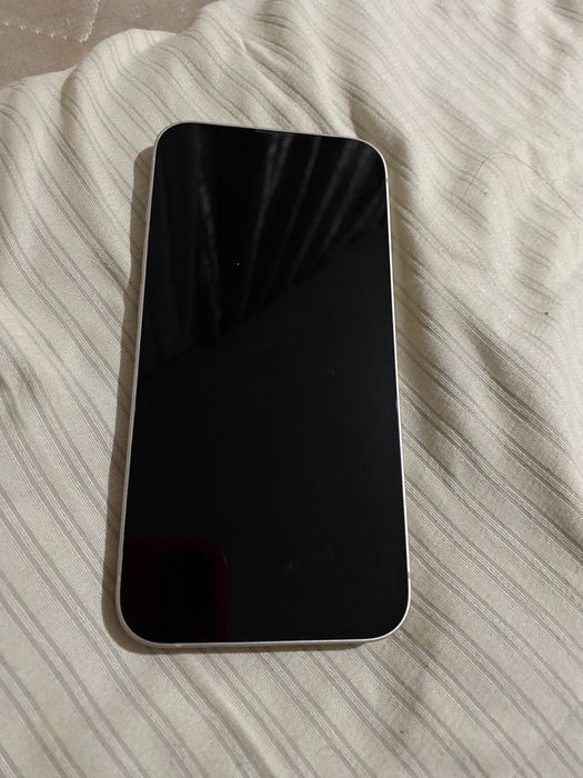 Айфон 13 без царапин