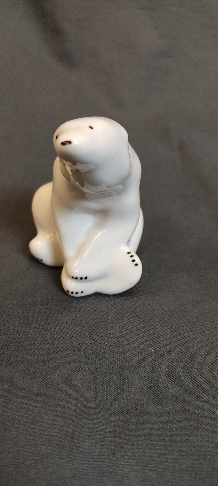 Фарфоровая статуэтка белый медведь ЛФЗ
