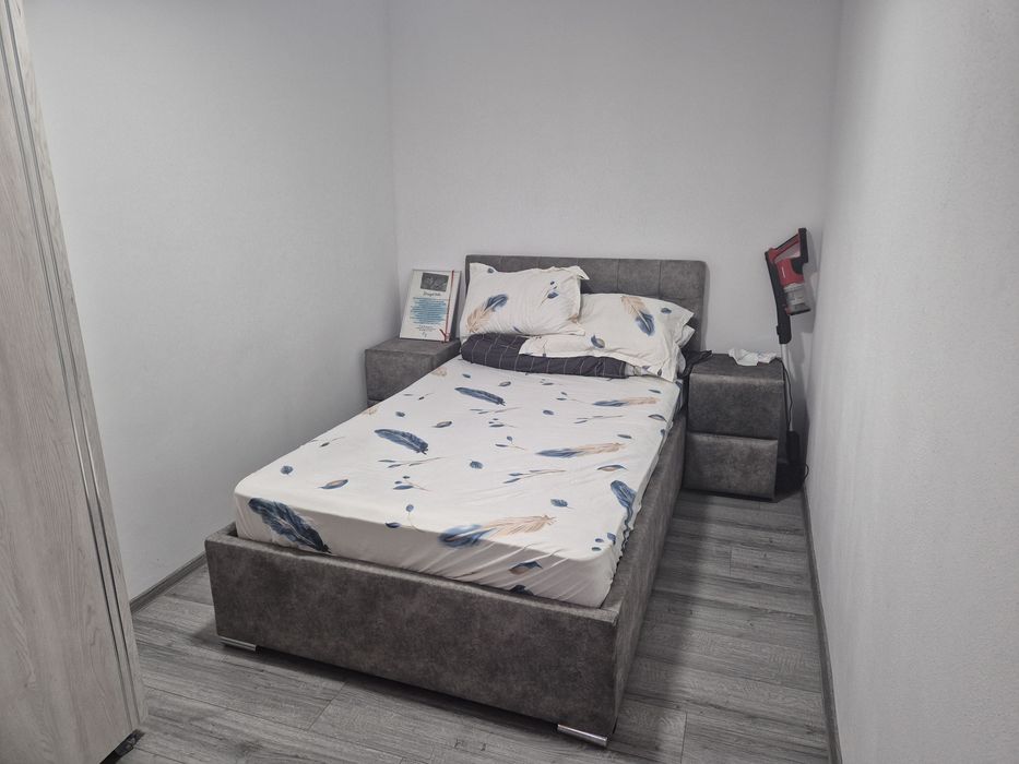 Vând apartament 3 camere