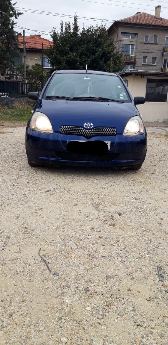 Toyota Yaris 1.0 VVTI 2002 г само на части