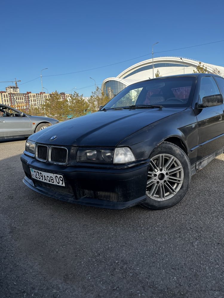 BMW e36 318 БМВ