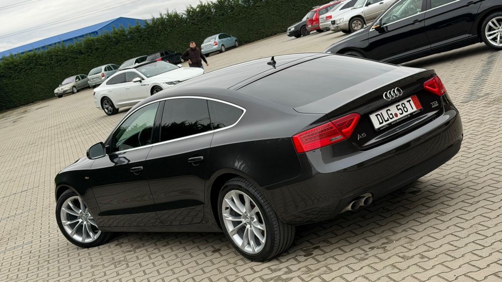 Audi a5 2013 2.0d top