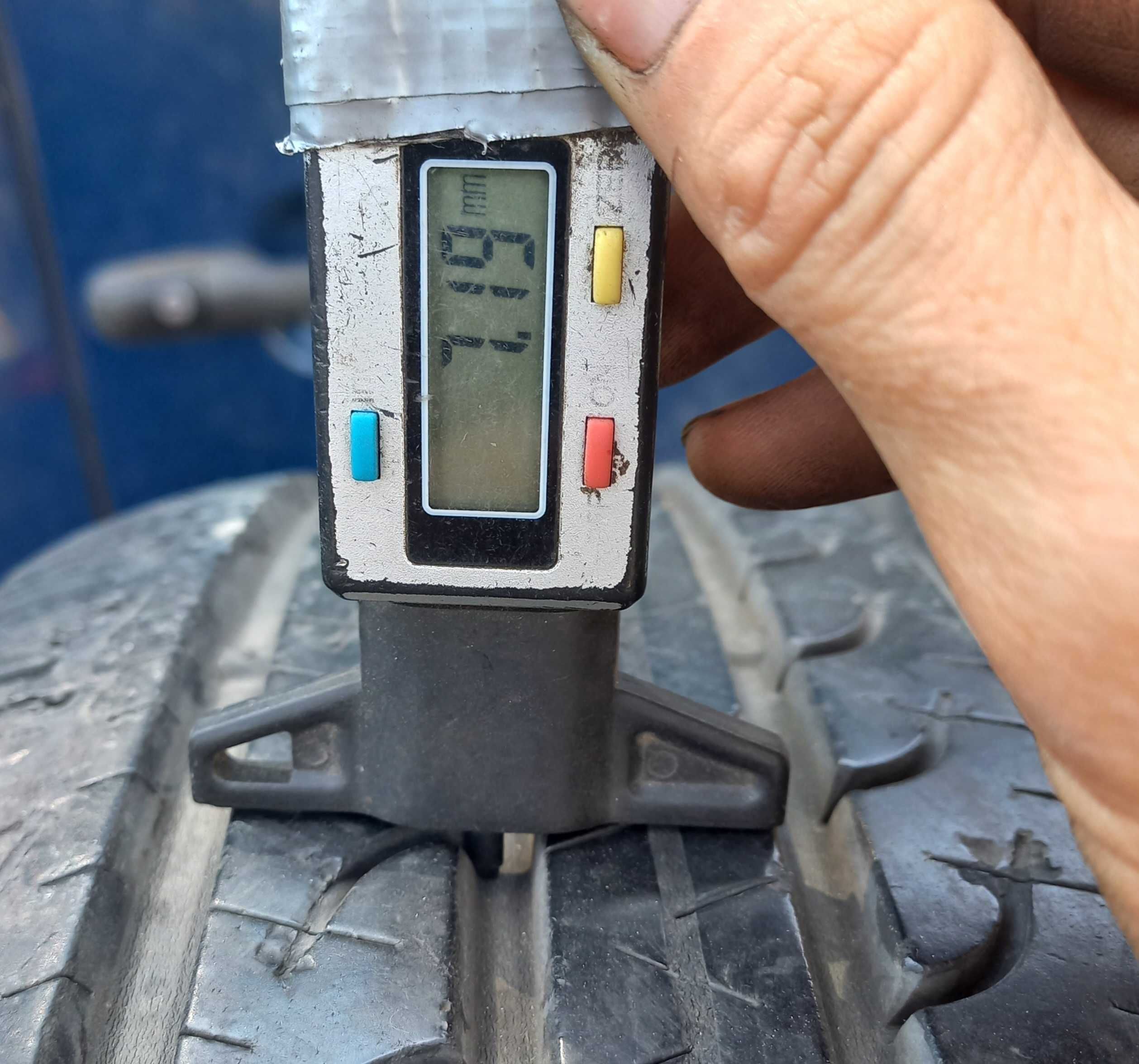 4 броя летни гуми 235 55 19 Goodyear 7mm
