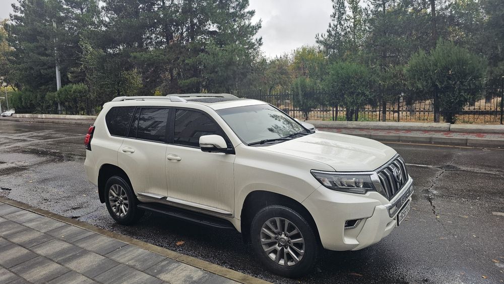 Tayota land Cruiser prado 150