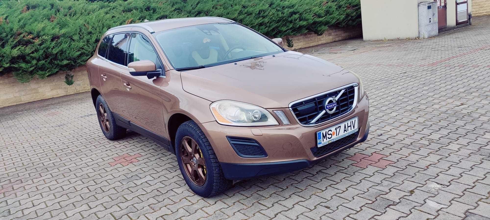Vând Volvo XC 60