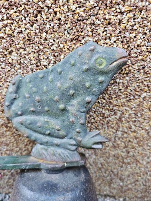 Стара камбанка от чугун