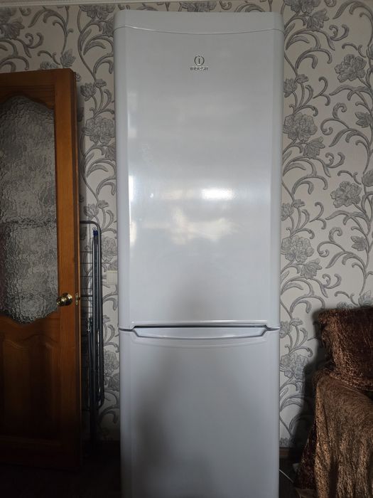 Холодильник индезит