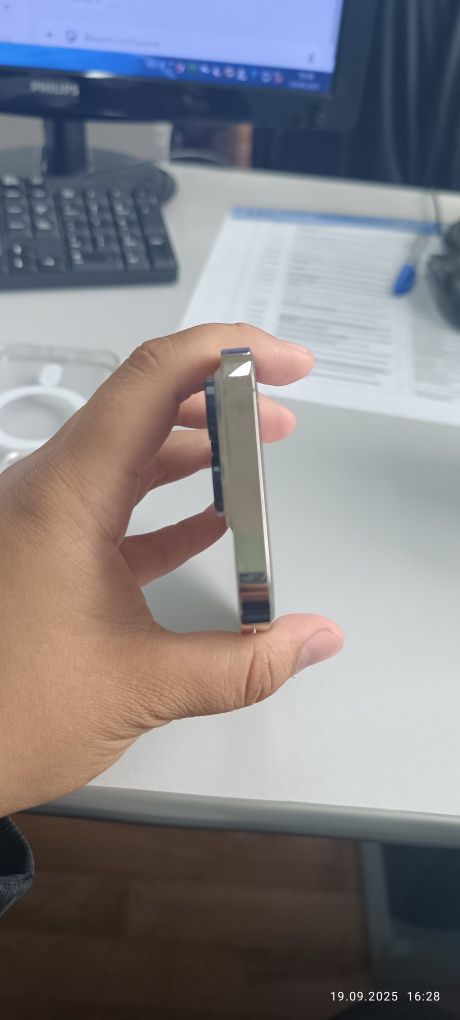Iphone 14 pro в идеальном состоянии