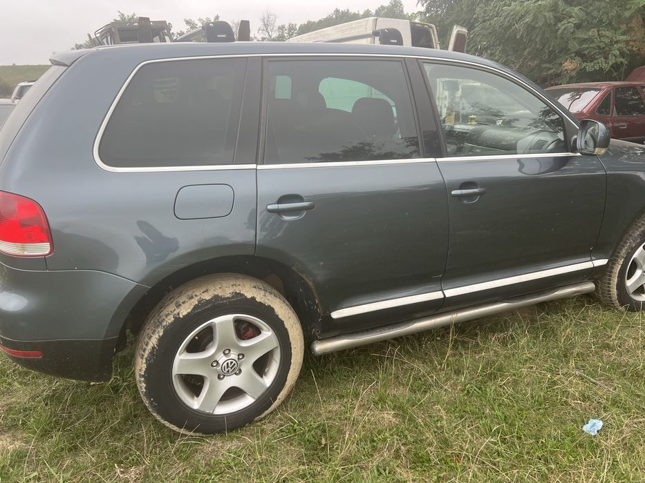 Dezmembrez vw touareg 2,5 tdi bac fab 2006