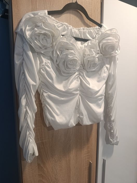 Дамска блуза с рози