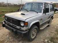 Dezmembrari dezmenbrari piese dez mitsubishi pajero mk1 2,5diesel 4x4