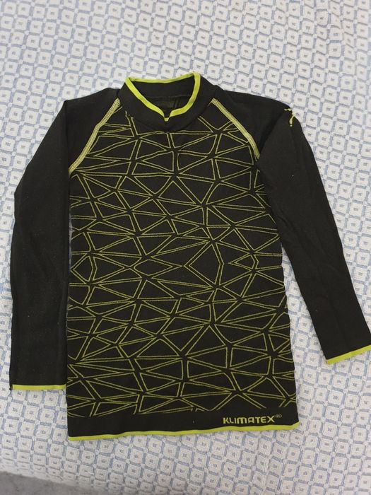 Bluză și egăr pentru sport 4..5 ani