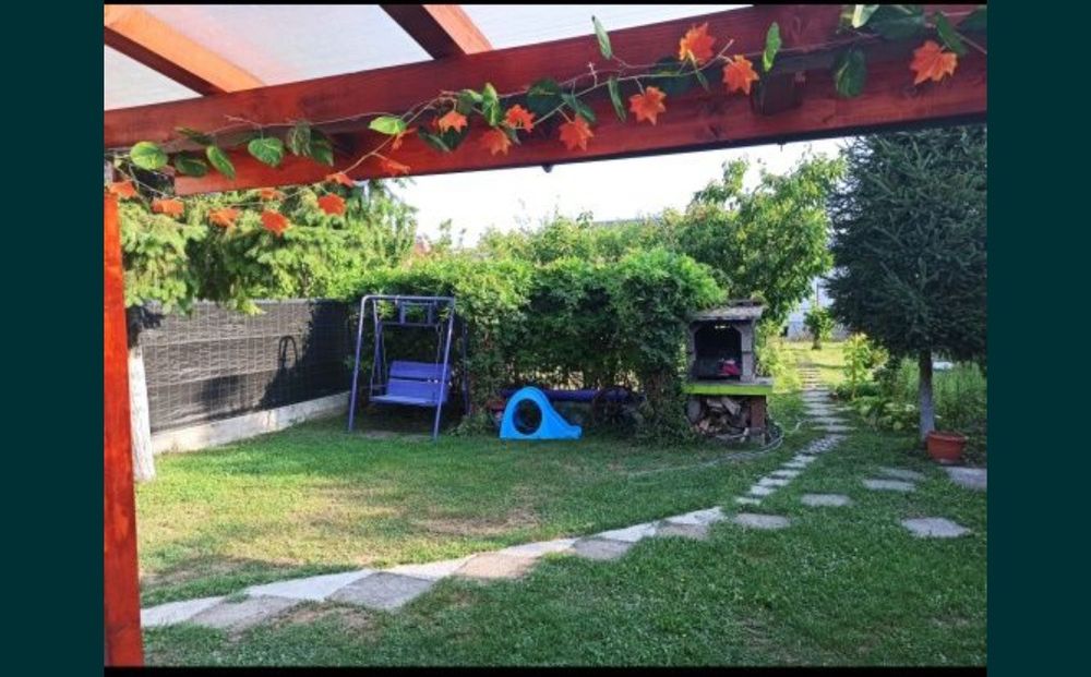 Vand casa 3 camere bujac + gradina cu pomi fructiferi