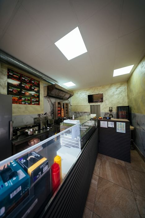 Vând Aparatura pt fast-food,restaurant