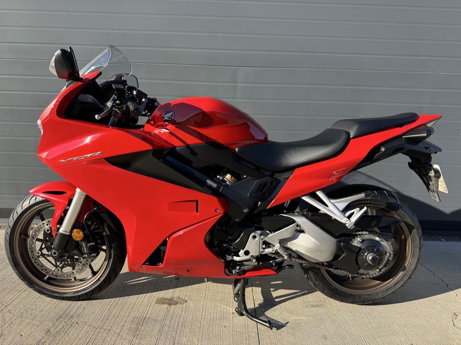 Funmoto Honda VFR 800F v tec nu (Yamaha Kawasaki Ktm)