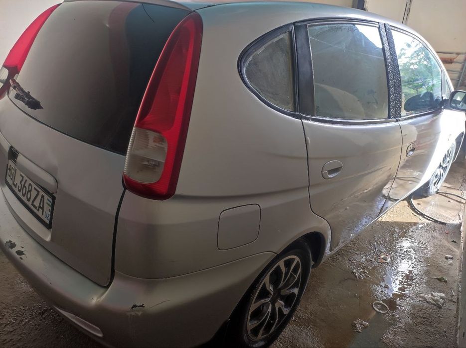Chevrolet Tacuma sotiladi 2008 yil 100 lik metani bor 55 milion sóm