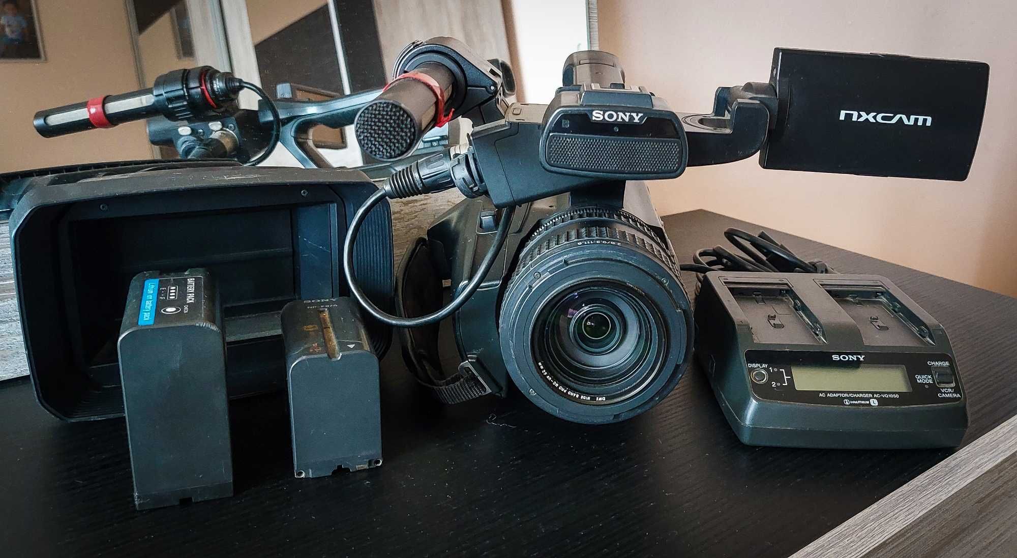 Видеокамера Sony HXR-NX100 пълен комплект