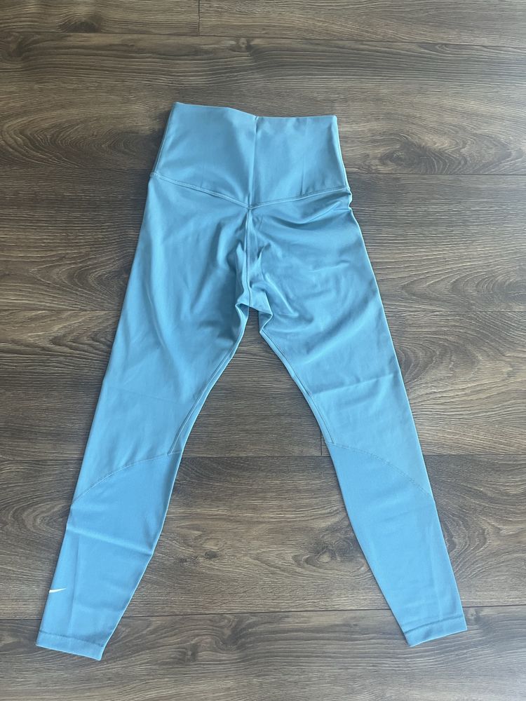 Клин nike размер XS
