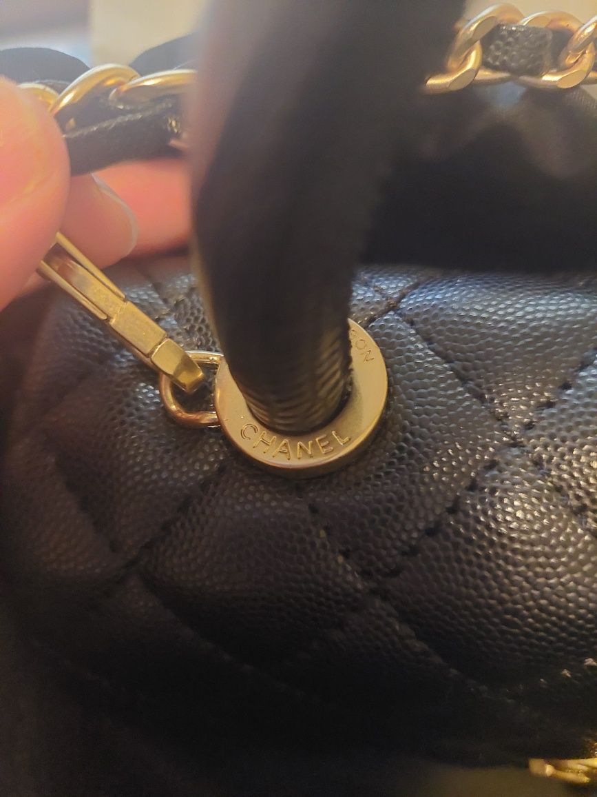 Chanel естествена кожа.