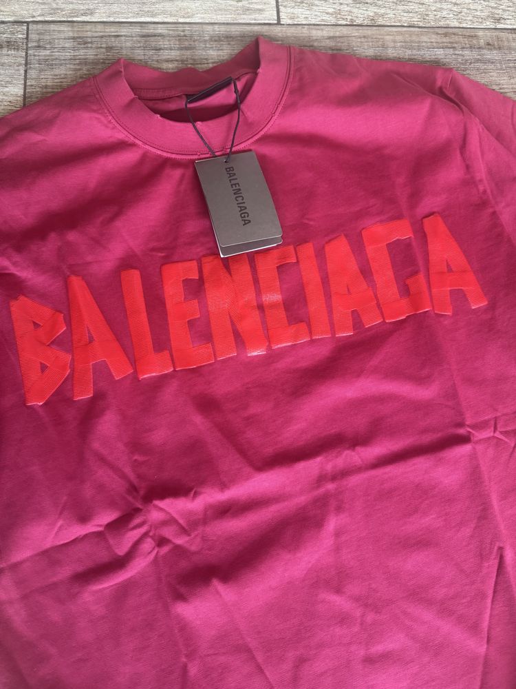 Дамска тениска Balenciaga