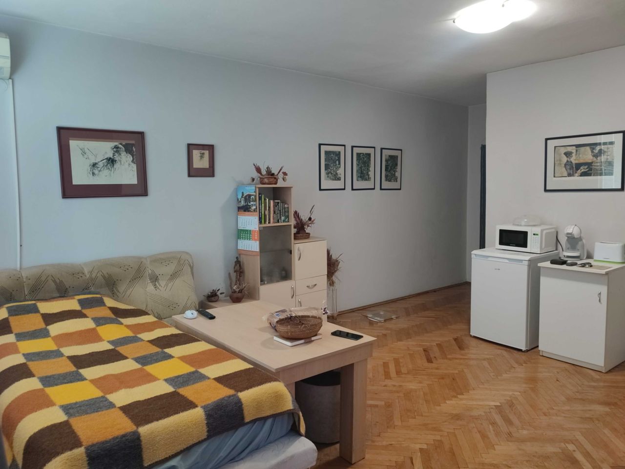 Продава се Четиристаен апартамент в Търговище, Център - 109 кв.м за 912 €/кв.м - Снимка #1