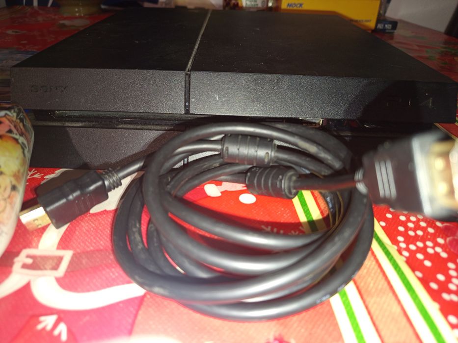 Vând sau schimb ps4