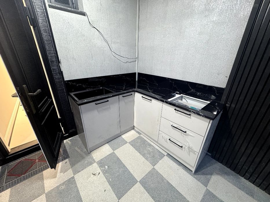 Quyma rakvina va stoleshnitsa uyga va iwxonaga suvga chidamli