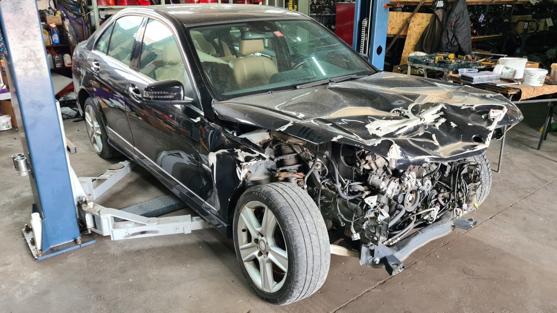 На части w204 Facelift 350cdi 231 4 matik 4x4 Mercedes Мерцедес