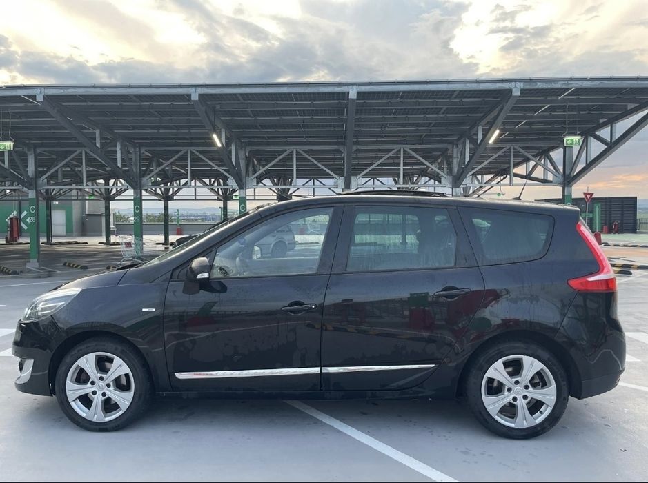 Vând sau Schimb Renault Grand Scenic Panoramic Bose 7 locuri nu bmw