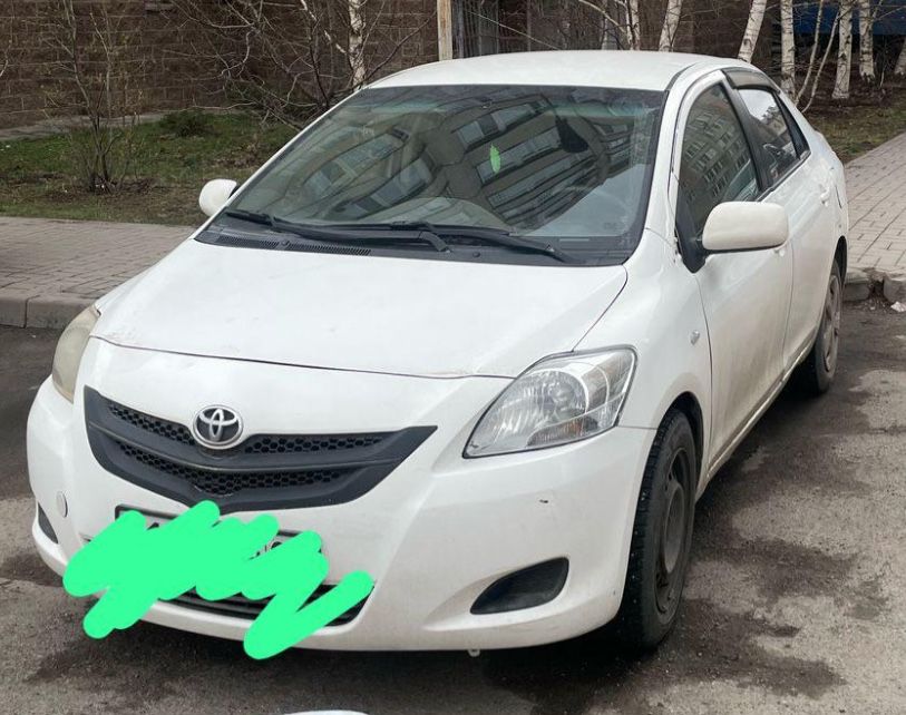 Тойота Ярис, седан, автомат, 1.3 -араб