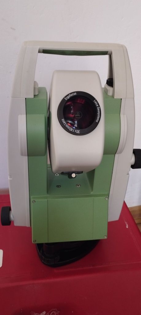 Продается тахеометр Leica TS02 plus R500 5" 2015 год