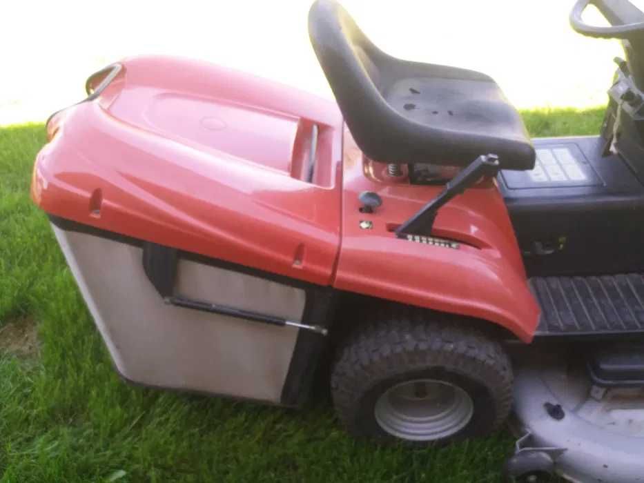 tund gazon si peluze cu tractoras honda profesional